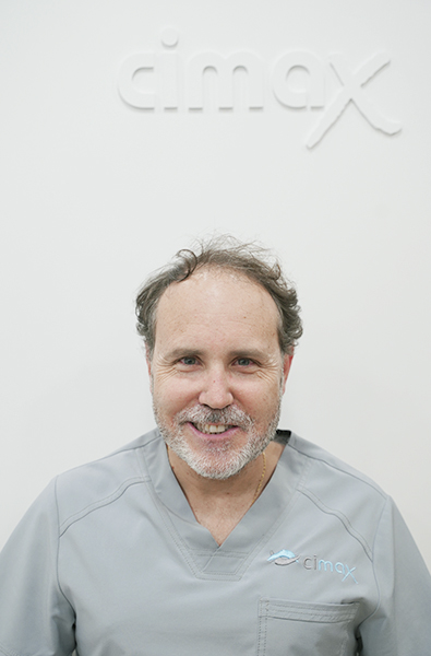 Dr. Rafael Écija