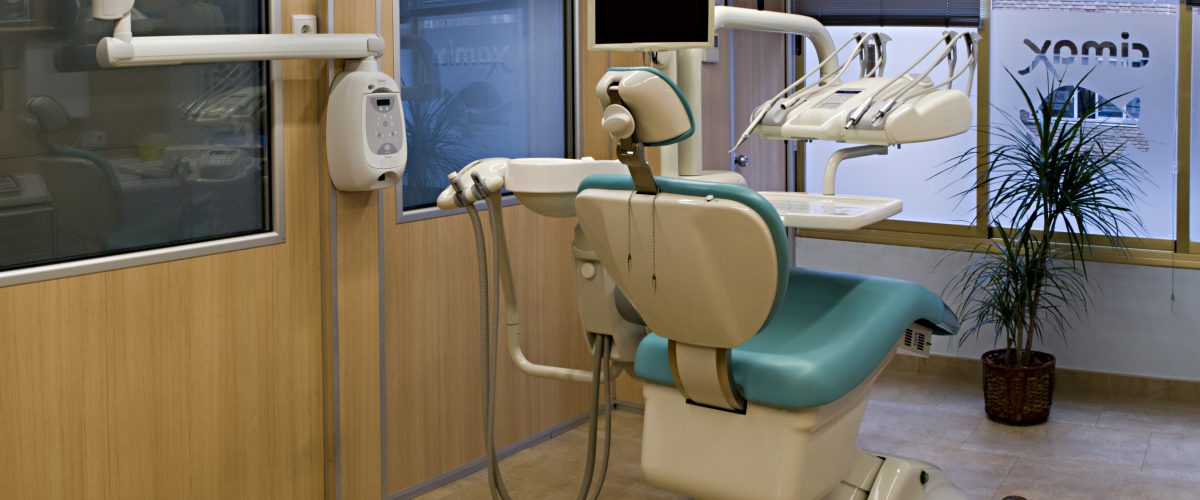 clinica dental CIMAX